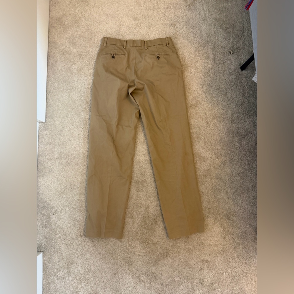 Men's Dockers Classic Khaki Pants - Picture 6 of 11